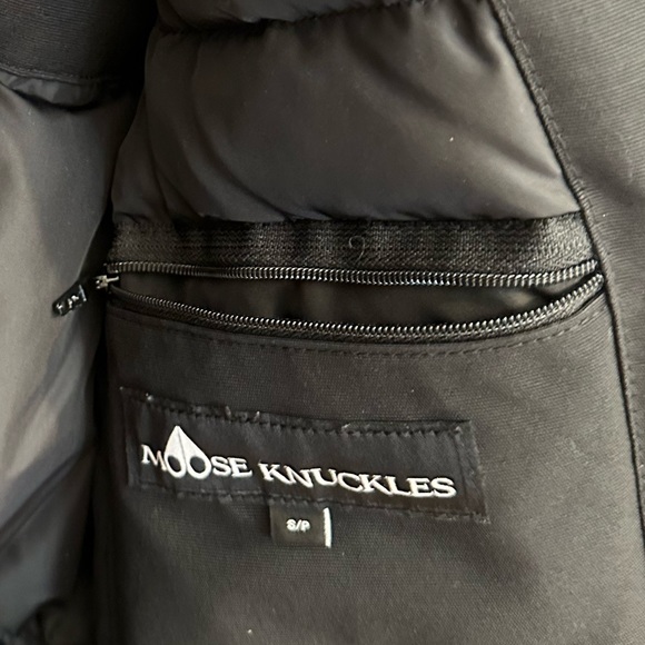 Women’s Black Moose Knuckles Stirling Down Parka w/Blue Fox Fur, Size Small - Picture 3 of 8